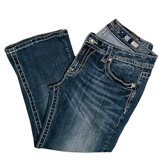 Miss Me Signature Cuffed Capri Jeans – Size 32 – Statement Style! - Picture 6 of 6